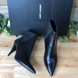 Saint Laurent Kiki Pointed Toe Chelsea Bootie, 7